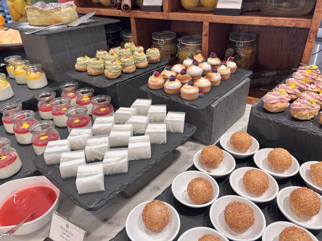 ロッテホテルサイゴン ビュッフェ スイーツ